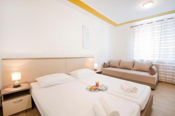 Guest House Mia สปลิท ภายนอก รูปภาพ