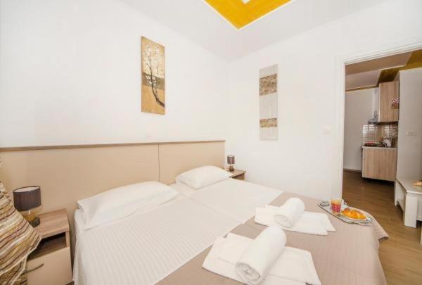 Guest House Mia สปลิท ภายนอก รูปภาพ
