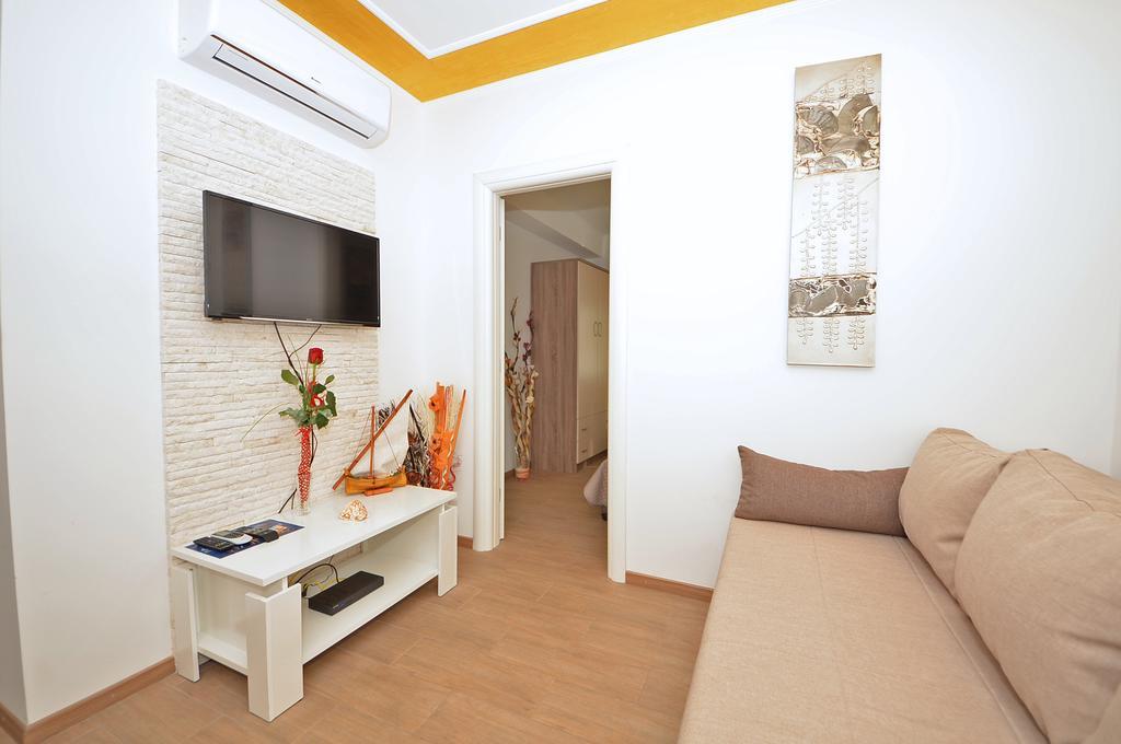 Guest House Mia สปลิท ภายนอก รูปภาพ