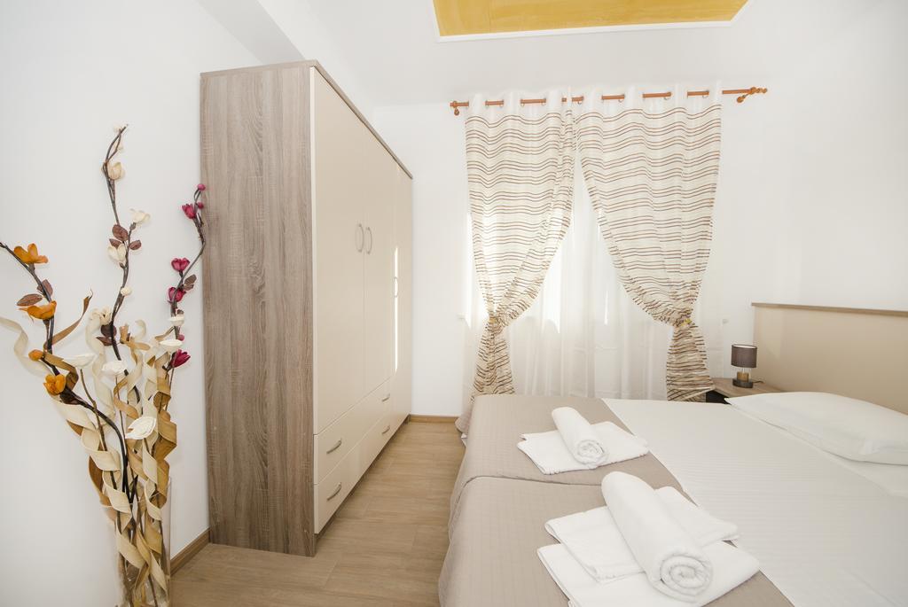 Guest House Mia สปลิท ภายนอก รูปภาพ