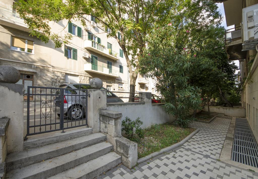 Guest House Mia สปลิท ภายนอก รูปภาพ