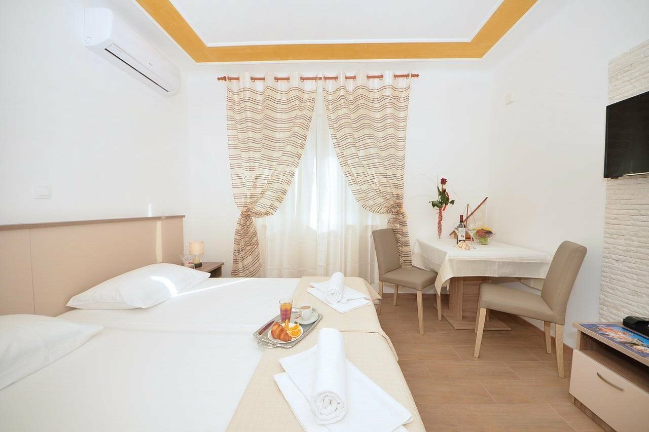 Guest House Mia สปลิท ภายนอก รูปภาพ